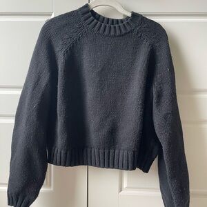 GAP Women's Black Crew Neck Sweater
